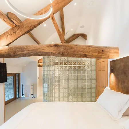 Carden Laithe By Birch Cracoe