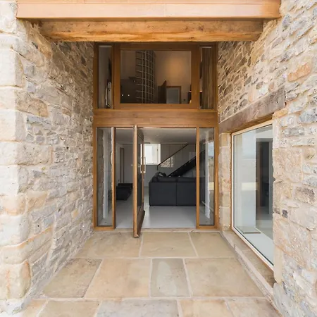 Carden Laithe By Birch Cracoe